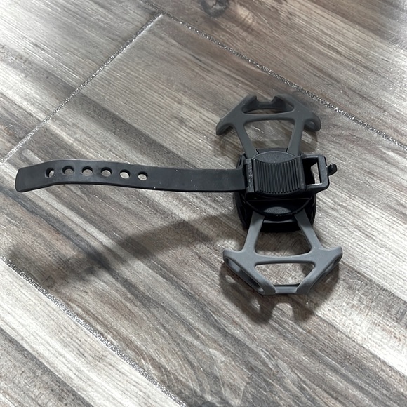 Rotating Bike Phone handlebar or frame Mount (SmartPhone, GPS or Computer) - Picture 3 of 4